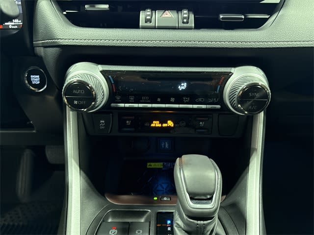 2023 Toyota RAV4 Limited 25