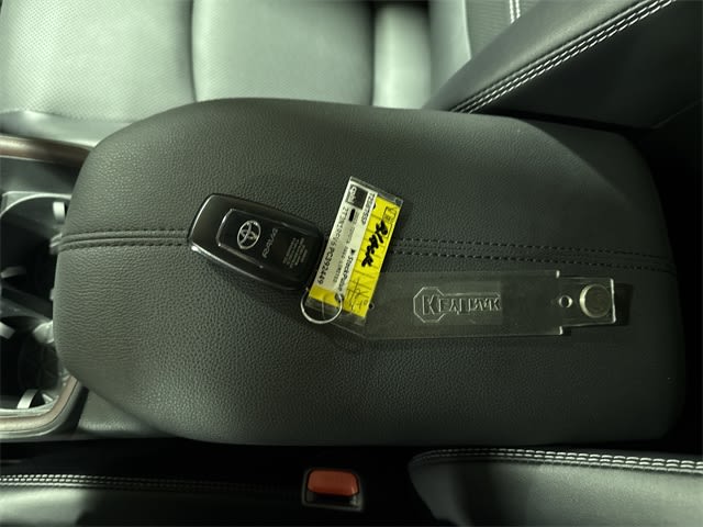 2023 Toyota RAV4 Limited 39