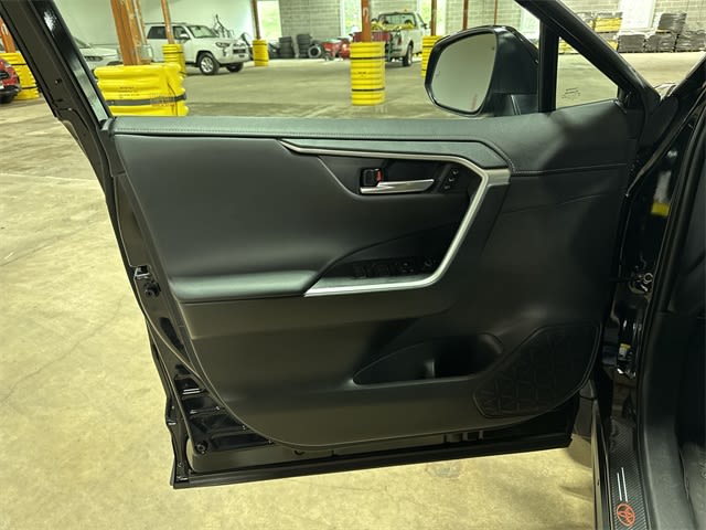 2023 Toyota RAV4 Limited 33