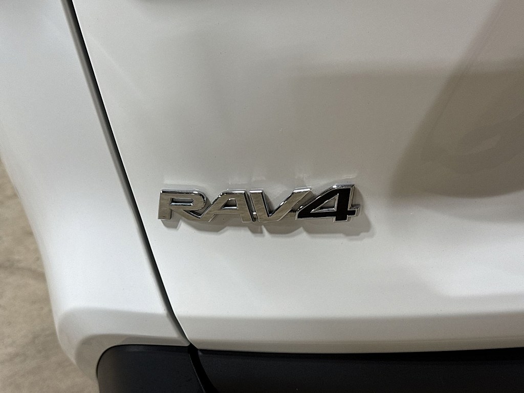 Thumbnail: 2025 Toyota RAV4 - 6