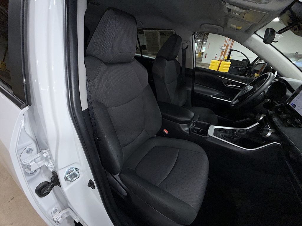 Thumbnail: 2025 Toyota RAV4 - 11