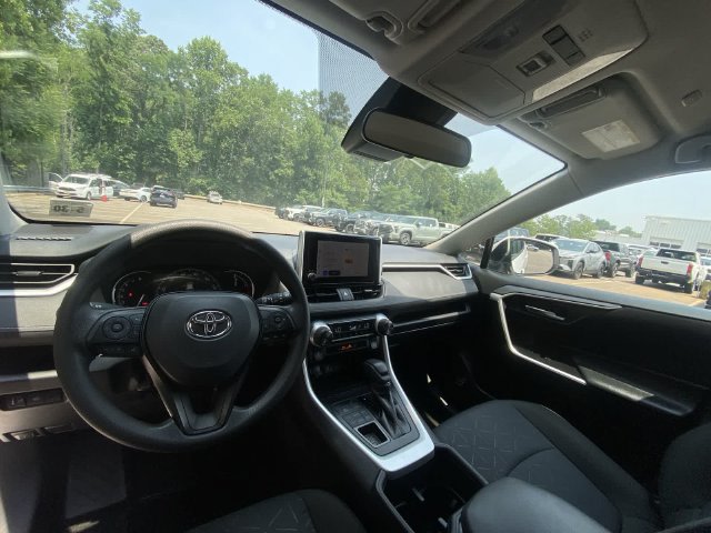 Thumbnail: 2025 Toyota RAV4 - 9