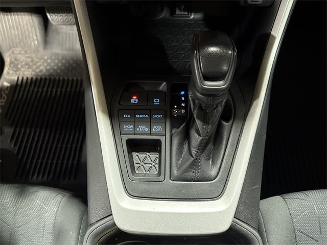 Thumbnail: 2020 Toyota RAV4 - 14