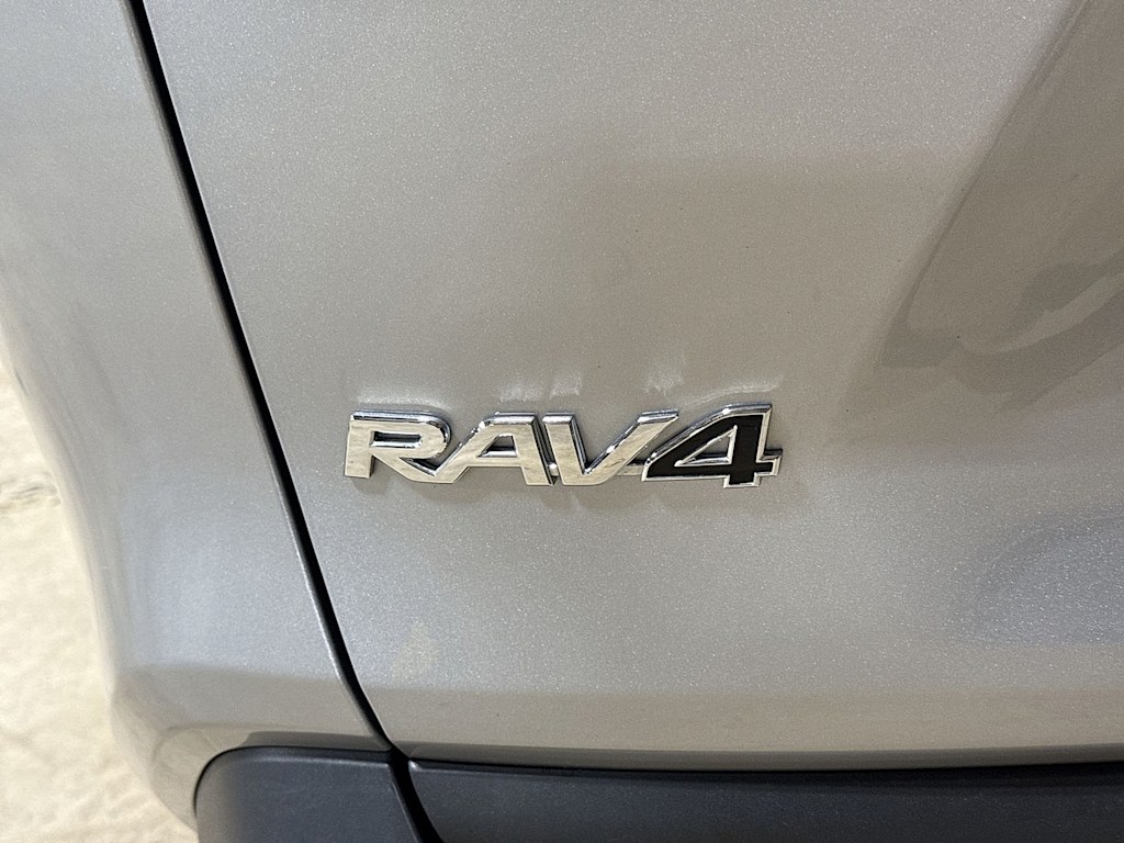 Thumbnail: 2025 Toyota RAV4 - 6