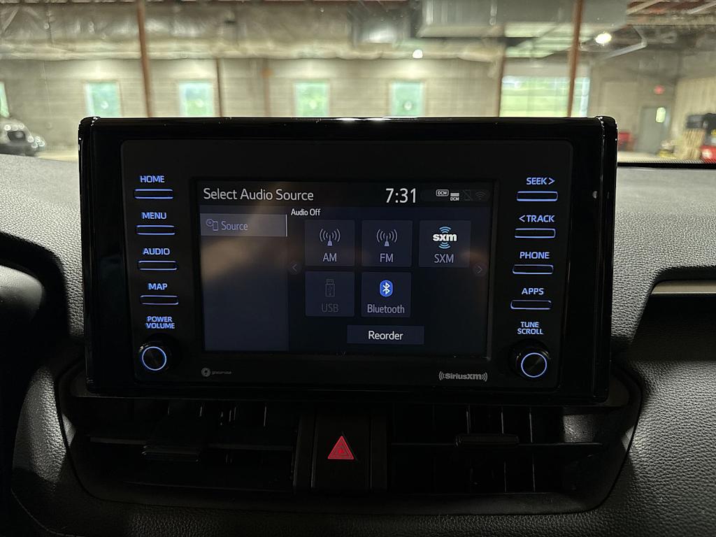 Thumbnail: 2020 Toyota RAV4 - 23