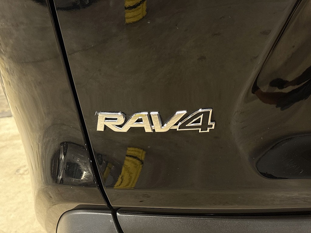 Thumbnail: 2025 Toyota RAV4 - 6