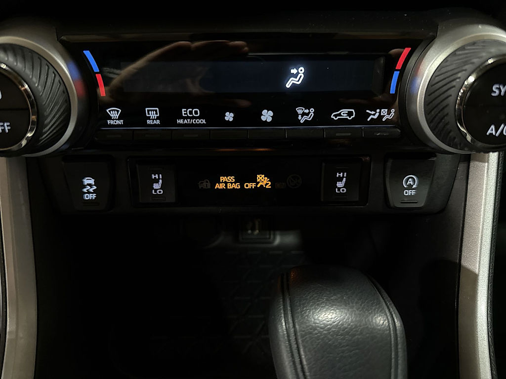 Thumbnail: 2023 Toyota RAV4 - 34