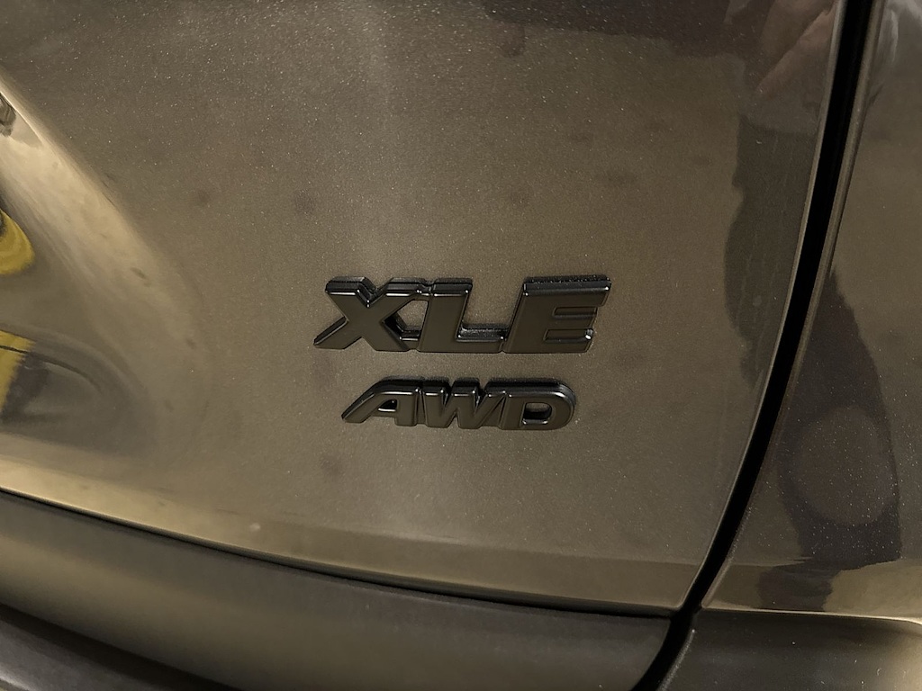 Thumbnail: 2022 Toyota RAV4 - 29