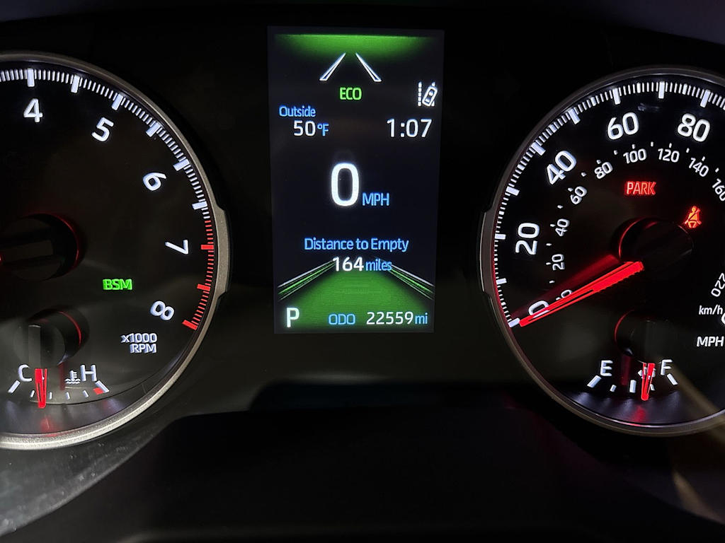 Thumbnail: 2022 Toyota RAV4 - 14