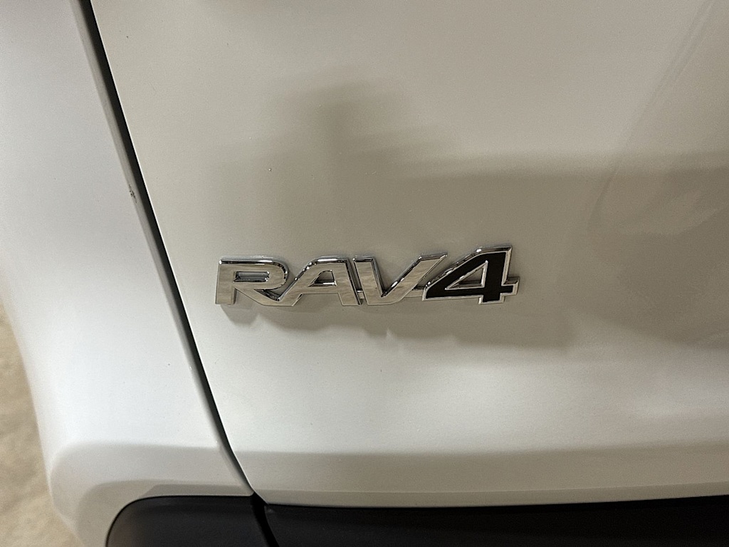 Thumbnail: 2025 Toyota RAV4 - 6