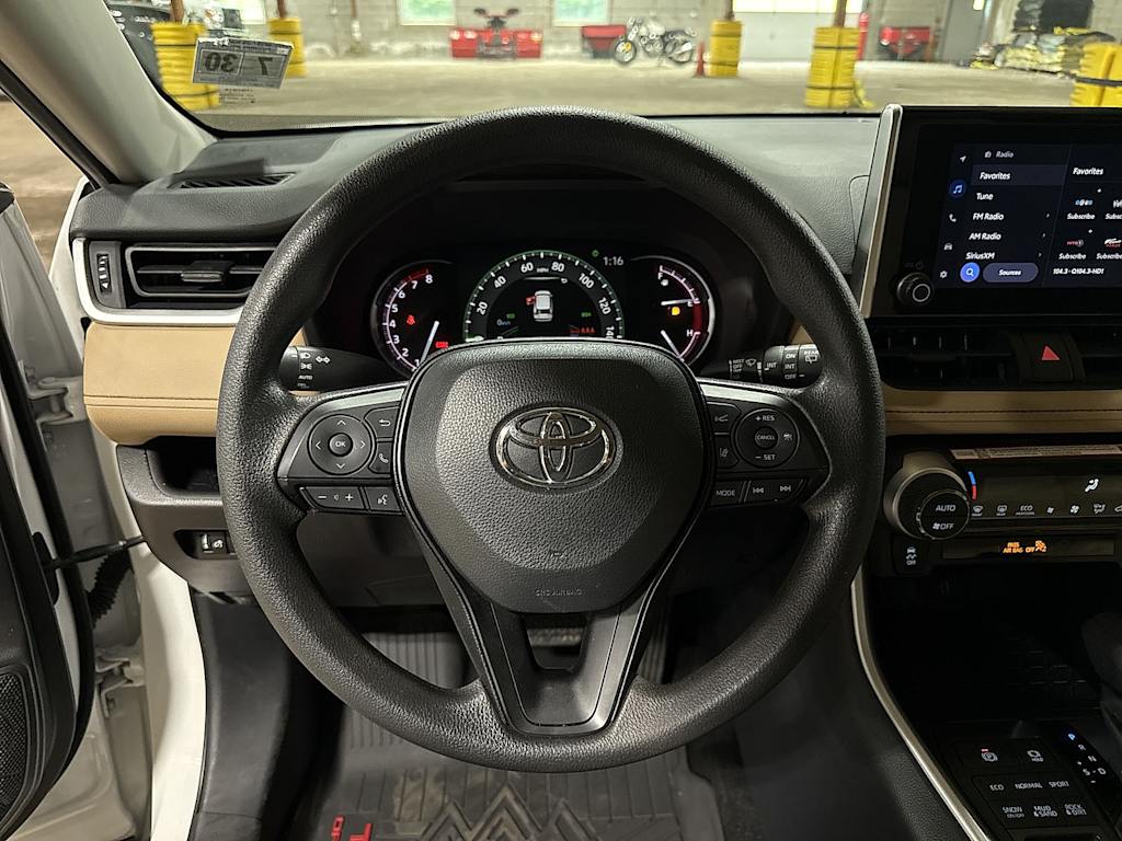 Thumbnail: 2025 Toyota RAV4 - 2