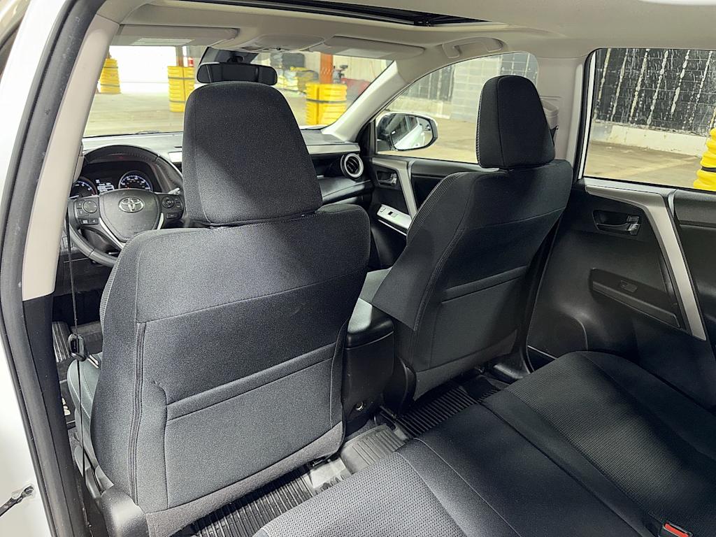 Thumbnail: 2017 Toyota RAV4 - 26