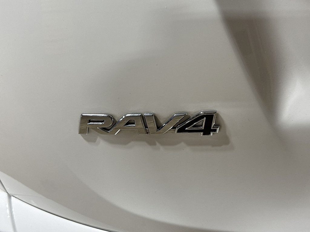 Thumbnail: 2017 Toyota RAV4 - 6