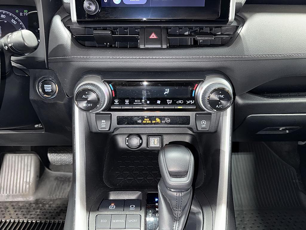 Thumbnail: 2023 Toyota RAV4 - 24