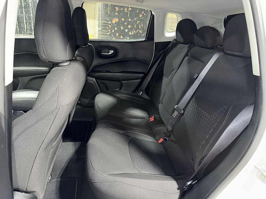 Thumbnail: 2021 Jeep Compass - 11