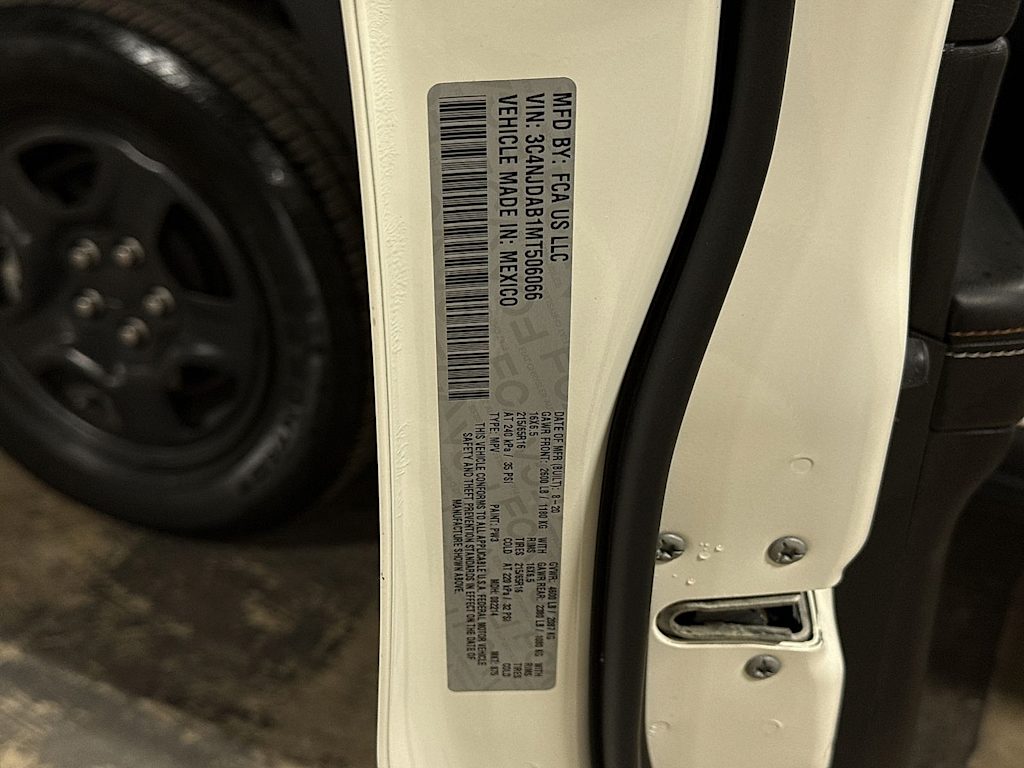 Thumbnail: 2021 Jeep Compass - 23