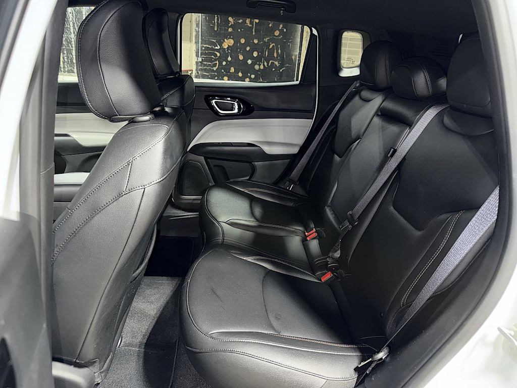 Thumbnail: 2023 Jeep Compass - 11