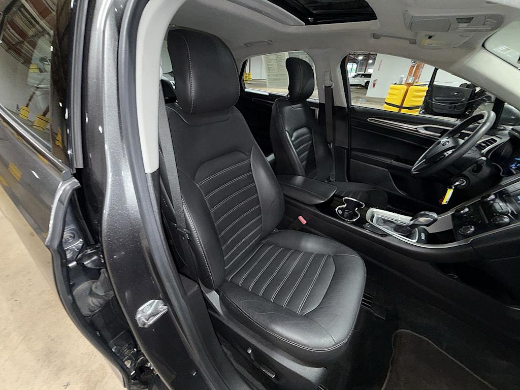 Thumbnail: 2015 Ford Fusion - 9