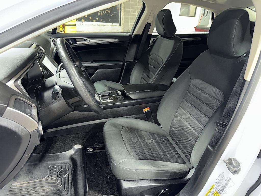 Thumbnail: 2020 Ford Fusion - 9