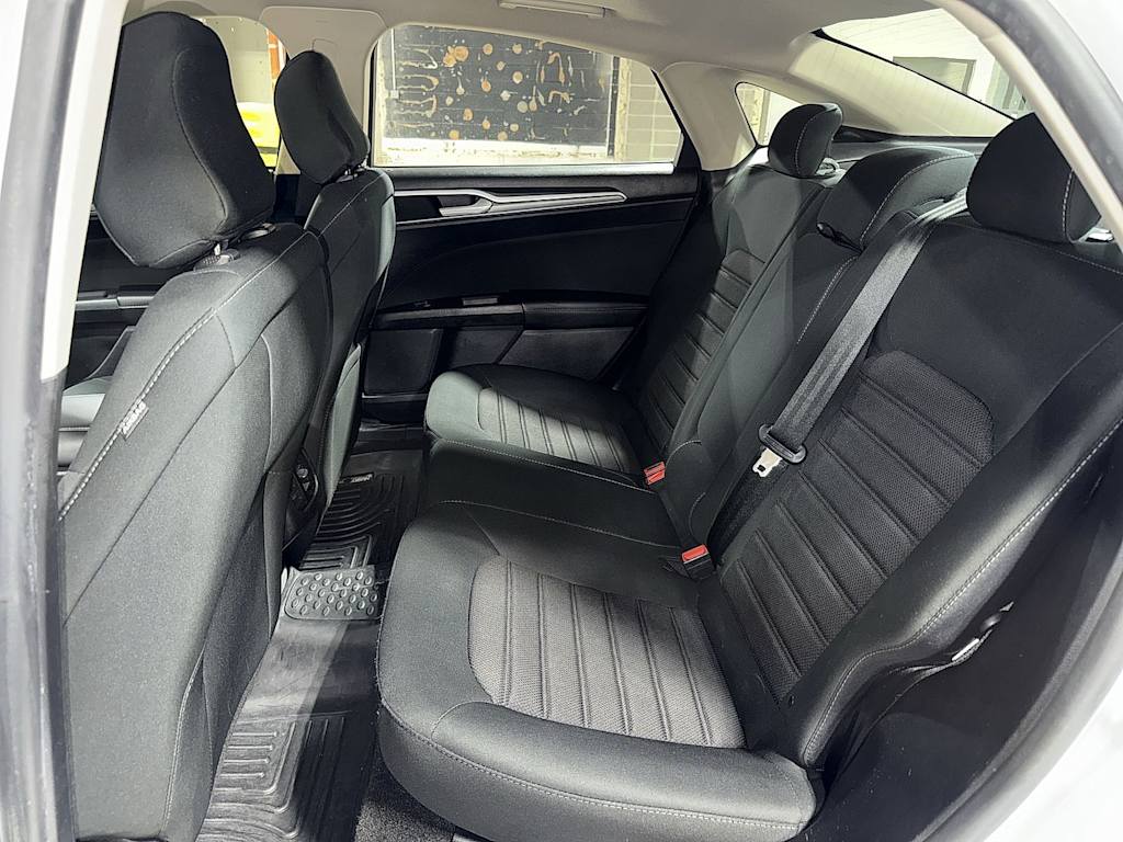 Thumbnail: 2020 Ford Fusion - 23