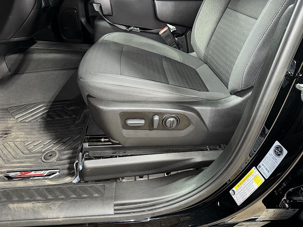 Thumbnail: 2022 Chevrolet Silverado 1500 - 25