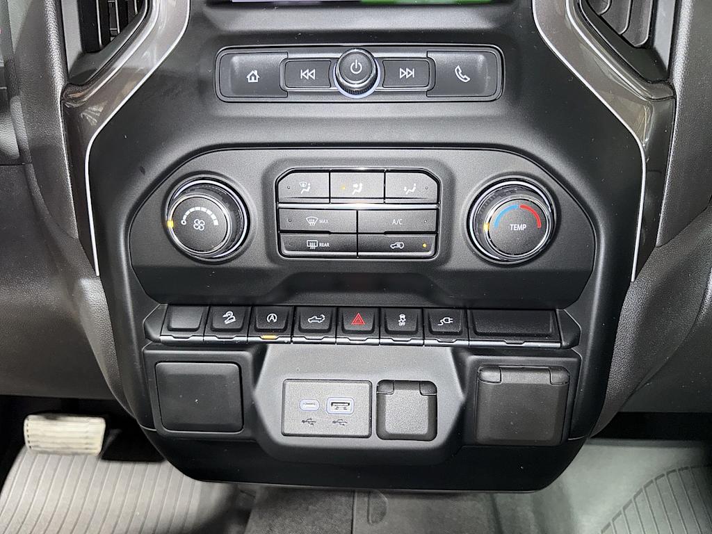 Thumbnail: 2022 Chevrolet Silverado 1500 - 23
