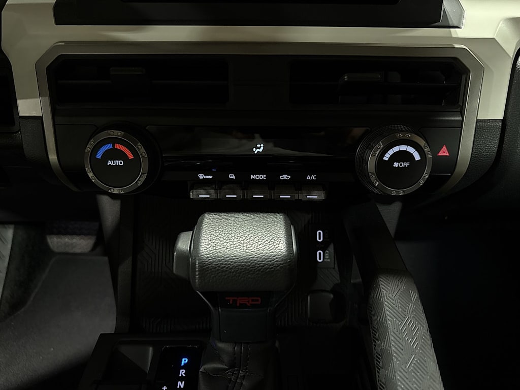 Thumbnail: 2024 Toyota Tacoma - 25