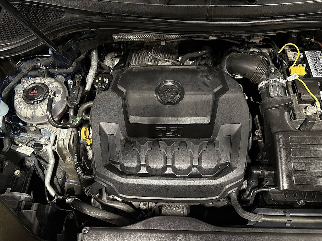 Thumbnail: 2020 Volkswagen Tiguan - 9