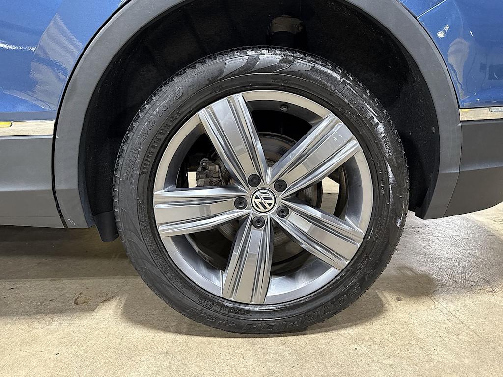 Thumbnail: 2020 Volkswagen Tiguan - 8