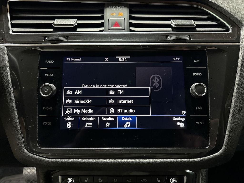 Thumbnail: 2021 Volkswagen Tiguan - 13