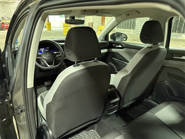 2023 Volkswagen Taos S 27