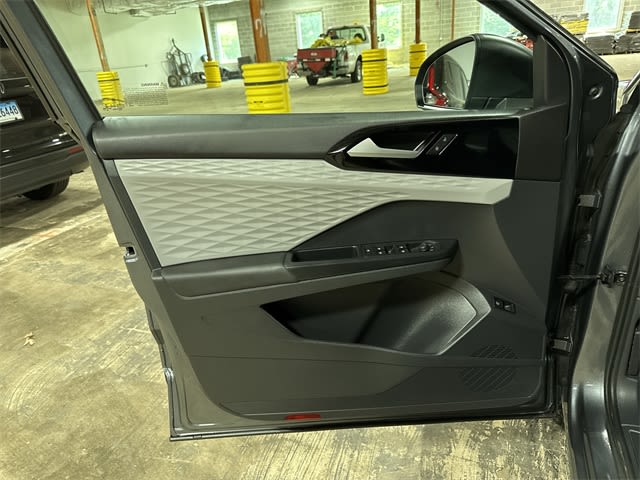 2023 Volkswagen Taos S 28