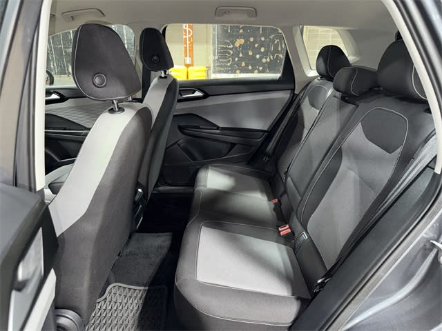 2023 Volkswagen Taos S 11