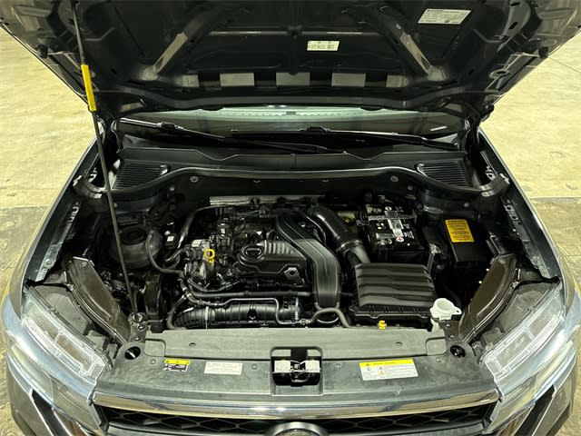 Thumbnail: 2023 Volkswagen Taos - 8