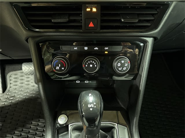 Thumbnail: 2023 Volkswagen Taos - 24
