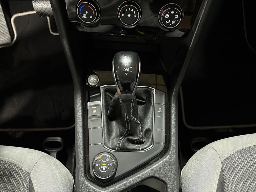 Thumbnail: 2023 Volkswagen Taos - 14