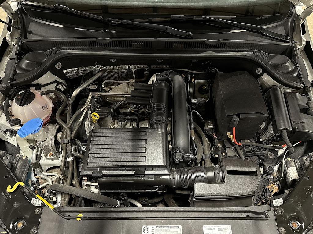 Thumbnail: 2017 Volkswagen Jetta - 8