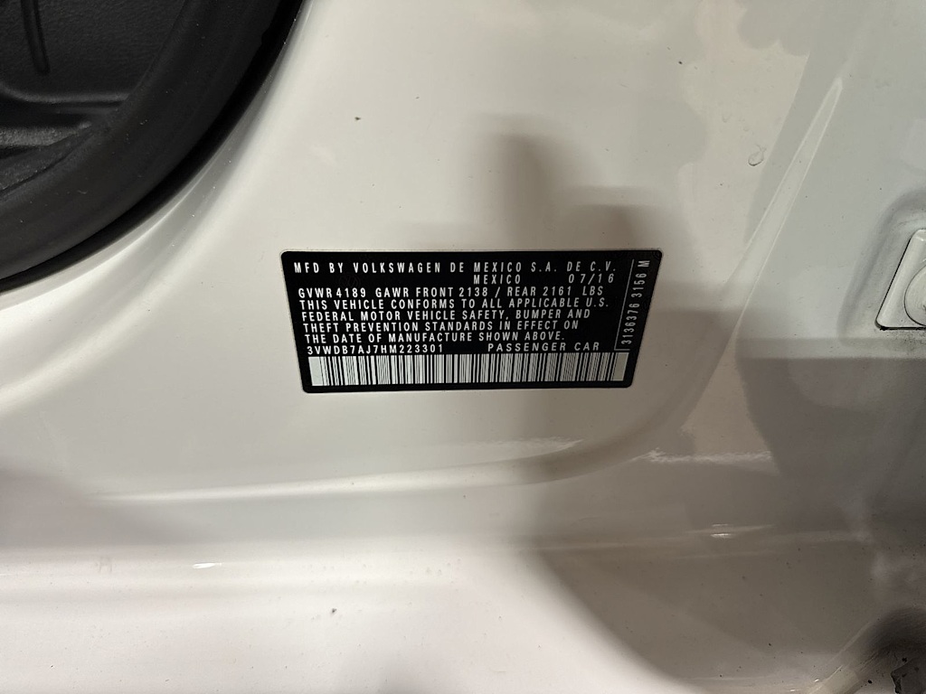 Thumbnail: 2017 Volkswagen Jetta - 24