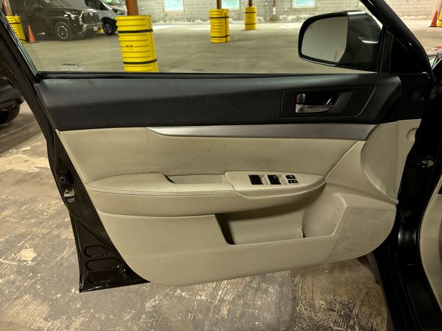 Thumbnail: 2010 Subaru Outback - 28