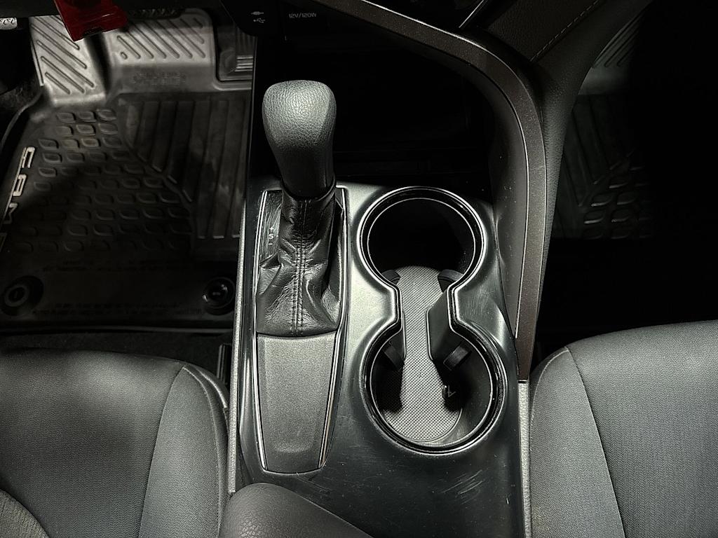 Thumbnail: 2019 Toyota Camry - 13