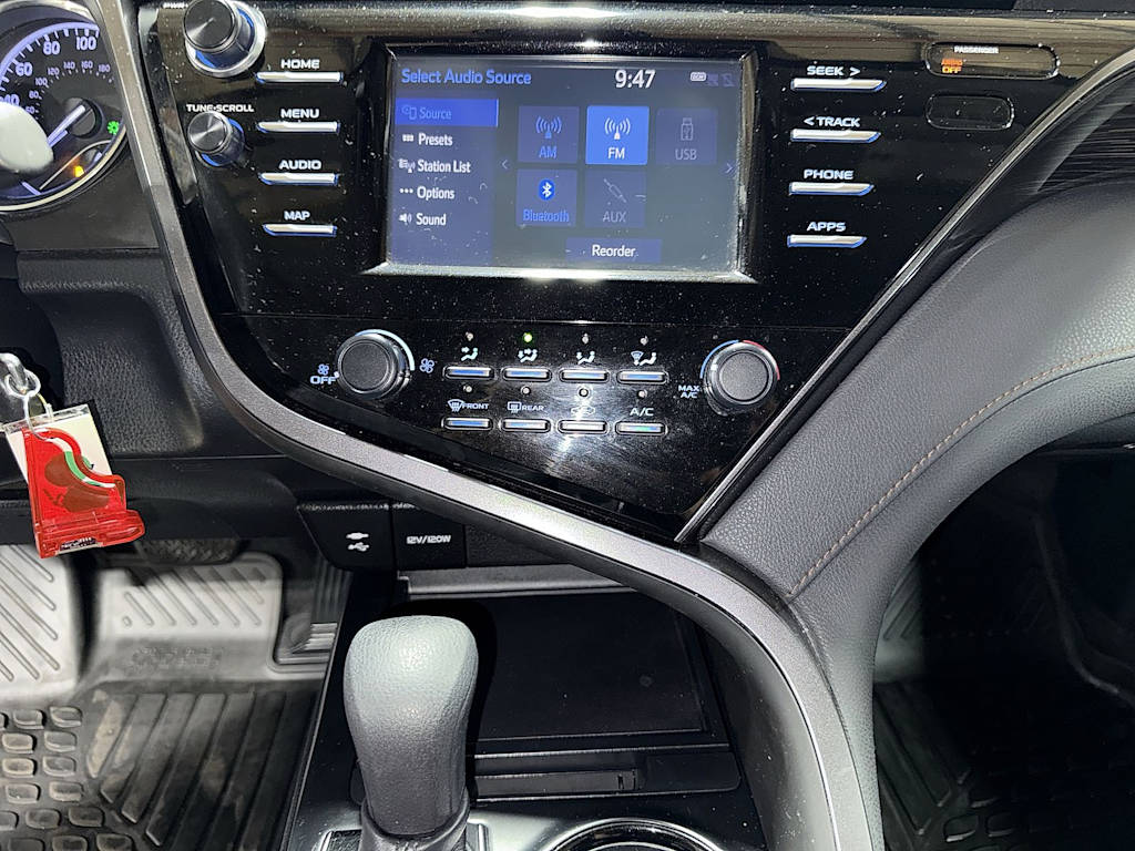 Thumbnail: 2019 Toyota Camry - 25
