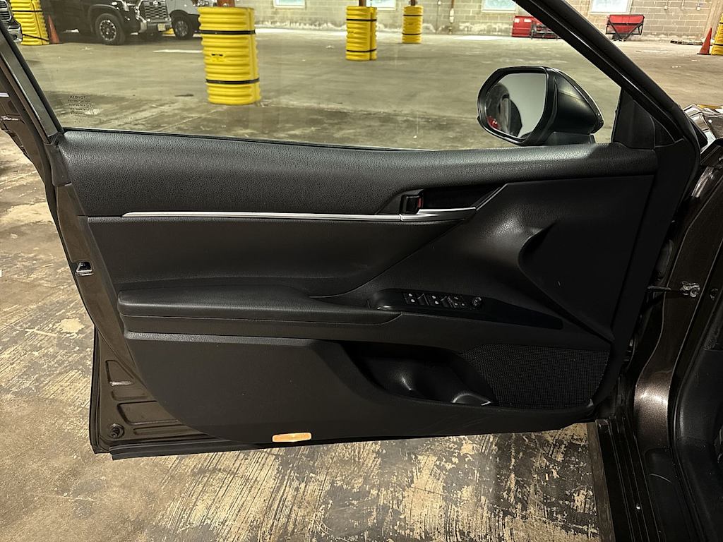 Thumbnail: 2019 Toyota Camry - 31