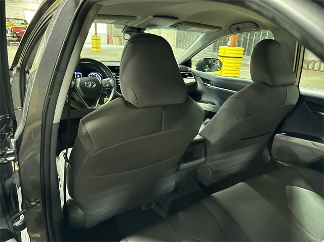 2018 Toyota Camry LE 27