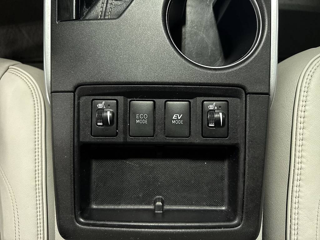 Thumbnail: 2015 Toyota Camry - 33