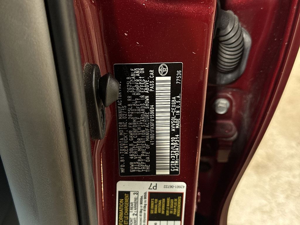 Thumbnail: 2015 Toyota Camry - 16