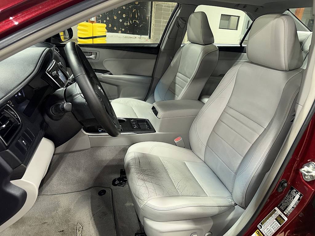 Thumbnail: 2015 Toyota Camry - 8