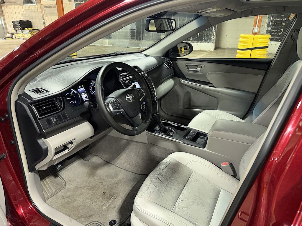 Thumbnail: 2015 Toyota Camry - 31