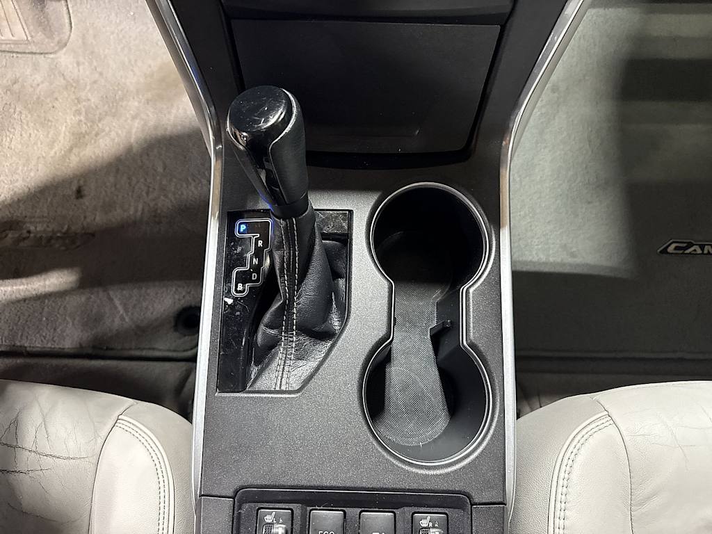 Thumbnail: 2015 Toyota Camry - 12