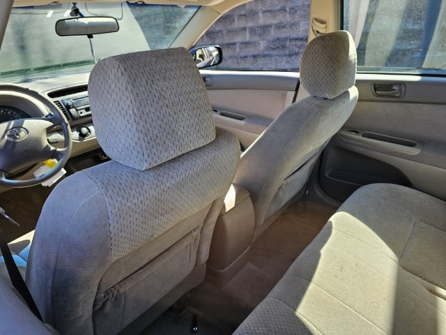 2004 Toyota Camry LE 20