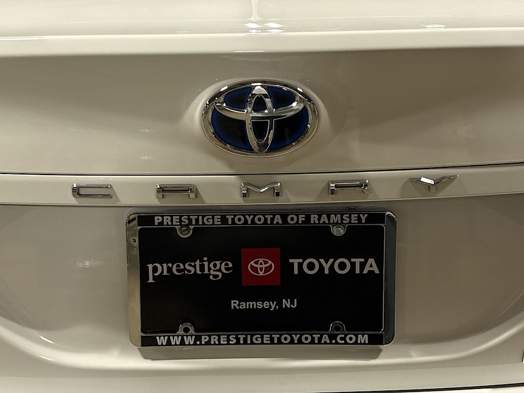 Thumbnail: 2021 Toyota Camry - 6